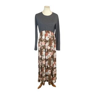 Woman’s Hayzel floral long dress size L
